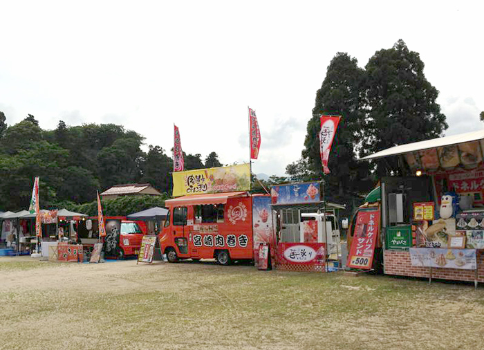 彦根城大手前公園 「YOSAKOIソーラン日本海彦根三十五万石大会」 で、ドネルケバブと台湾カキ氷 販売！（2013/6/23）