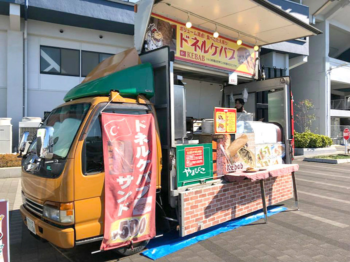 アルテリーヴォ感謝祭 紀三井寺運動公園陸上競技場でドネルケバブ・ベビーカステラ販売中！