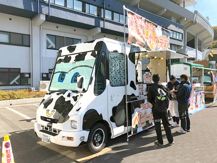 アルテリーヴォ感謝祭 紀三井寺運動公園陸上競技場でドネルケバブ・ベビーカステラ販売中！